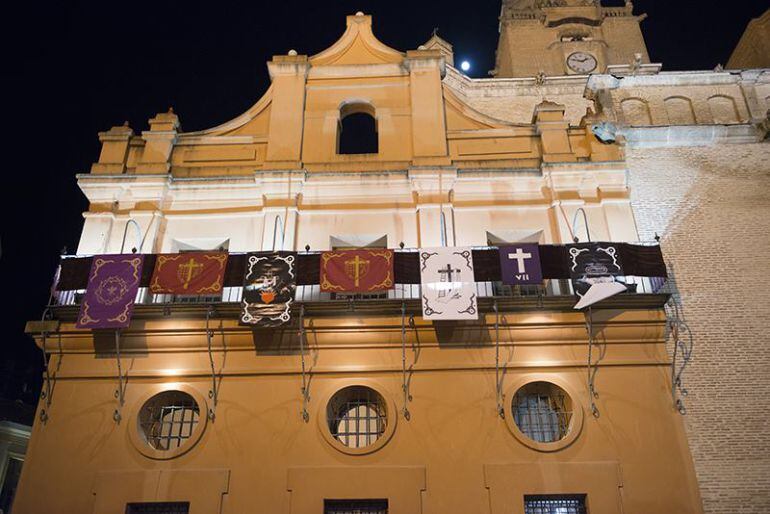 Algunos preparativos nos anuncian la llegada inminente de la Semana Santa