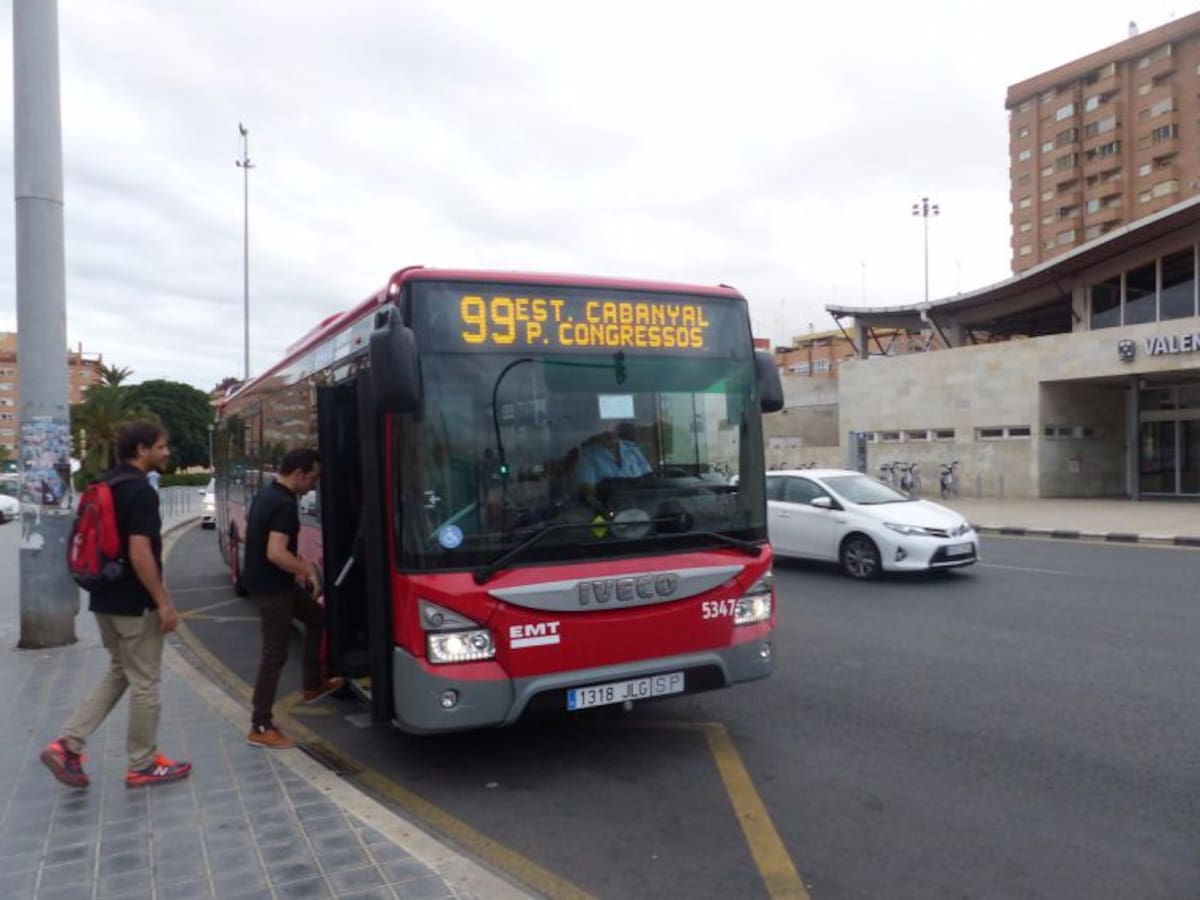 El 99 ya está en la calle