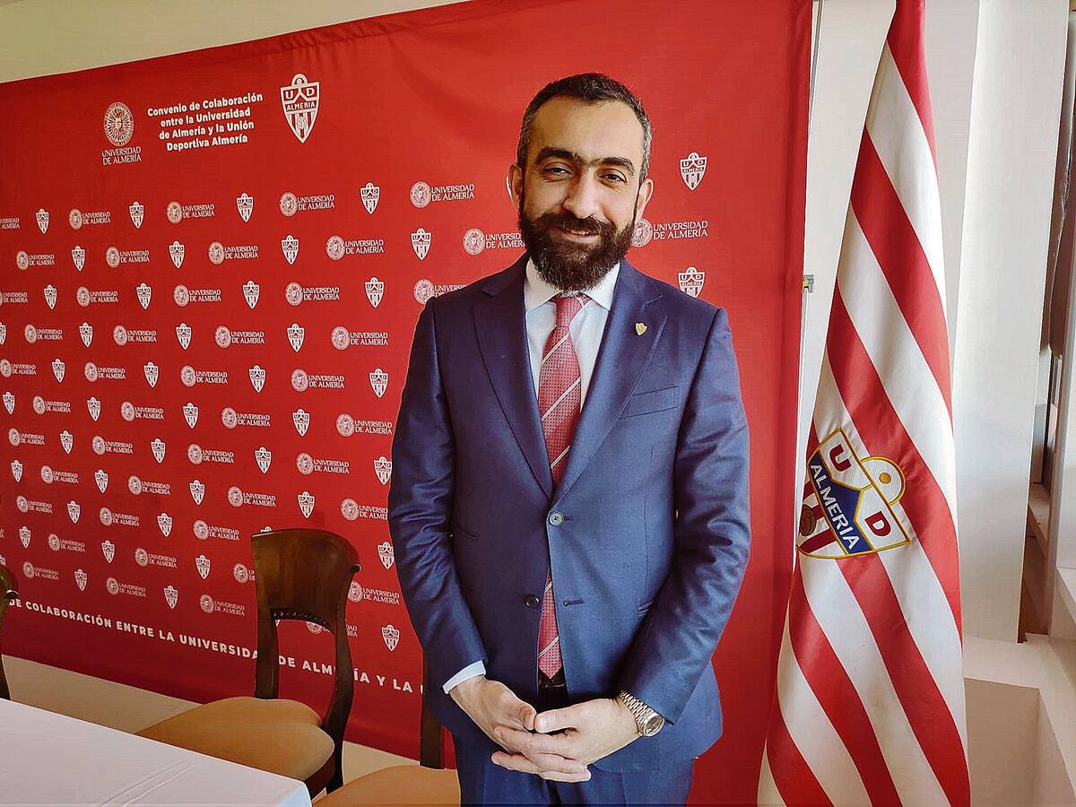 Mohamed El Assy arropa a Rubi