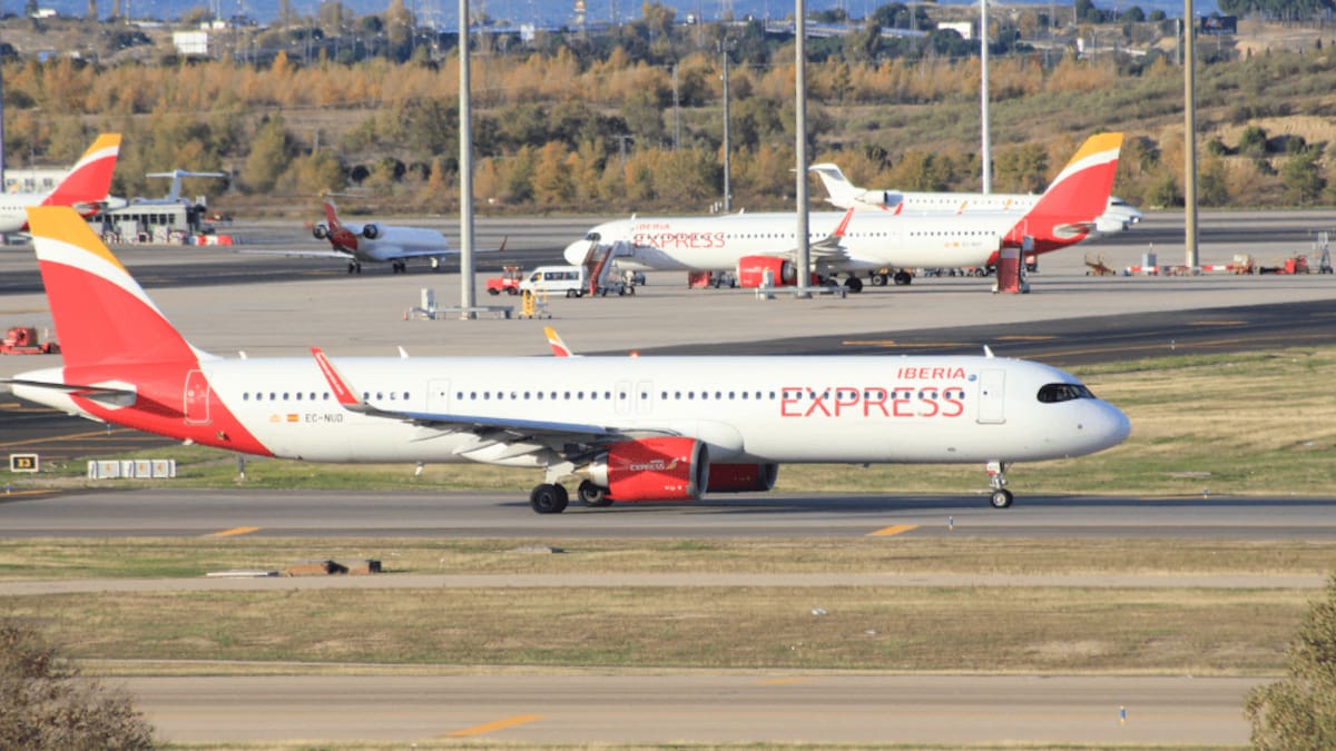Iberia Express presenta “Mueve tu vuelo”