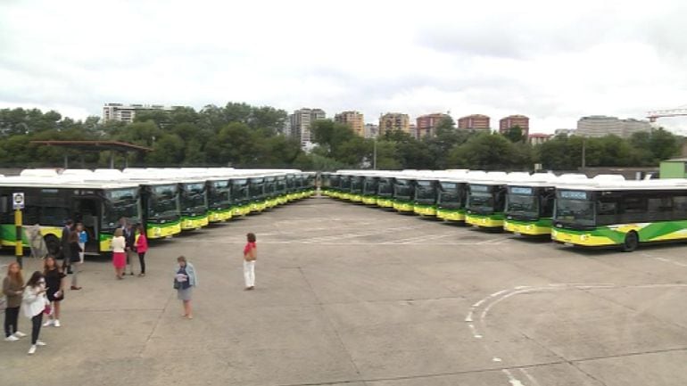 Presentación de los nuevos autobuses de Vitrasa