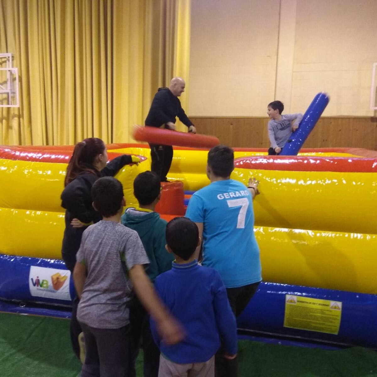 Los niños de Graus ya disfrutan de Navilandia