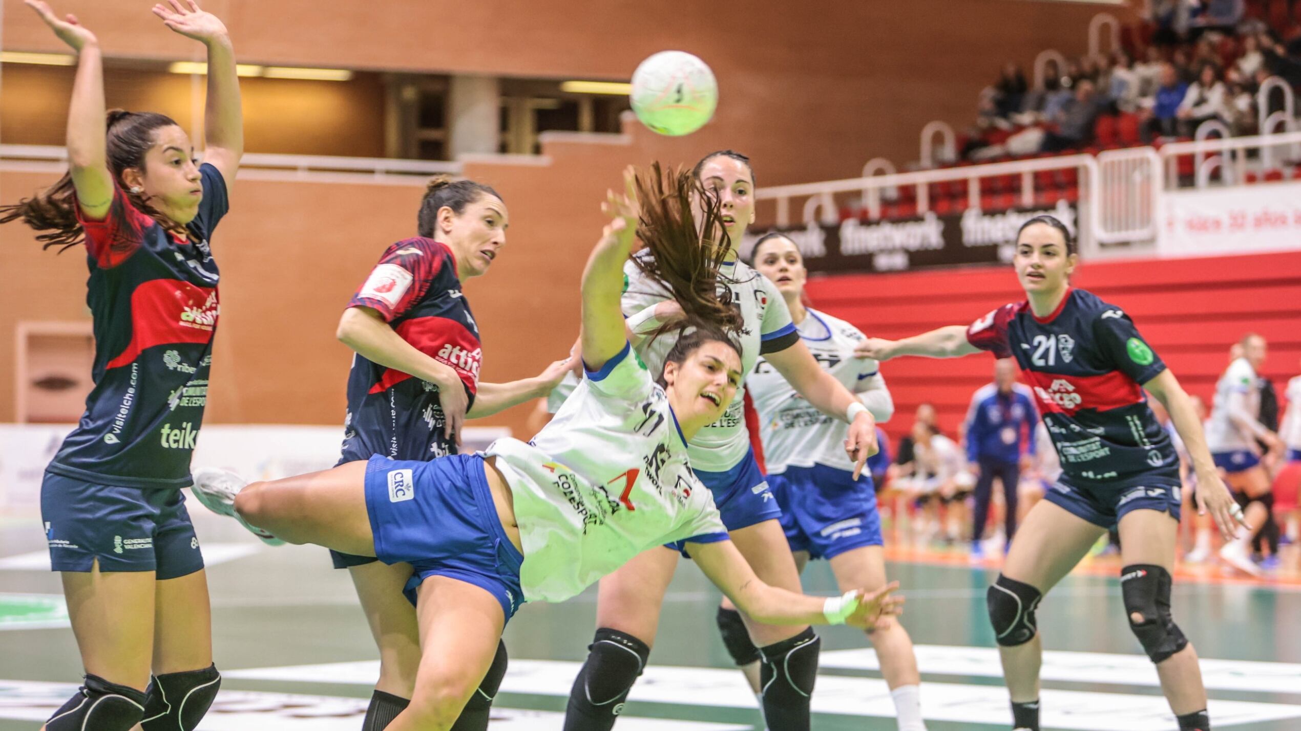 El Elda Prestigio puede dejar sentenciada la permanencia