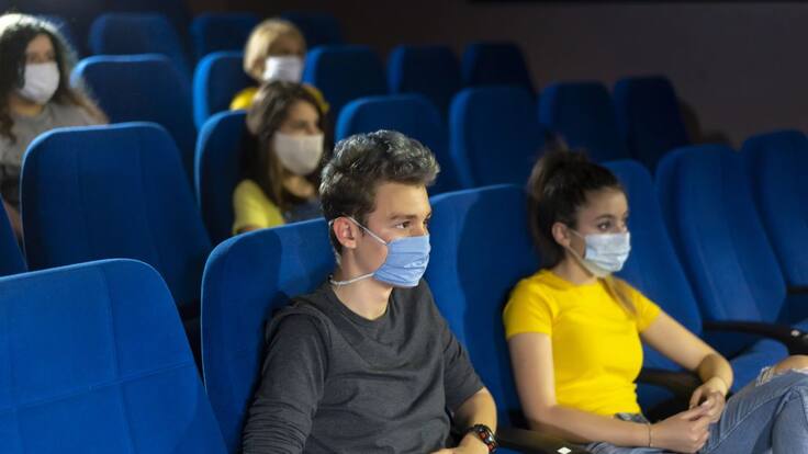 La contradicción entre viajar en tren y acudir a una sala de cine