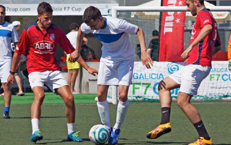 Lance de un partido de la Copa Mahou Galicia F7 Cup del pasado año.