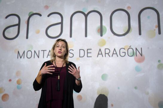 La consejera aragonesa de Economía, Industria y Empleo, Marta Gastón, durante la presentación de la temporada de esquí 2016-2017 de Aramón.