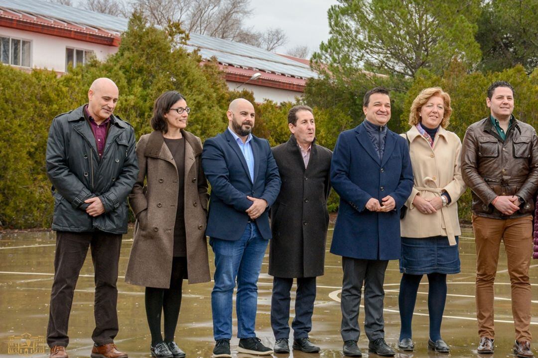 El consejero, Francisco Martínez Arroyo, en la presentación de la instalación fotovoltaica.