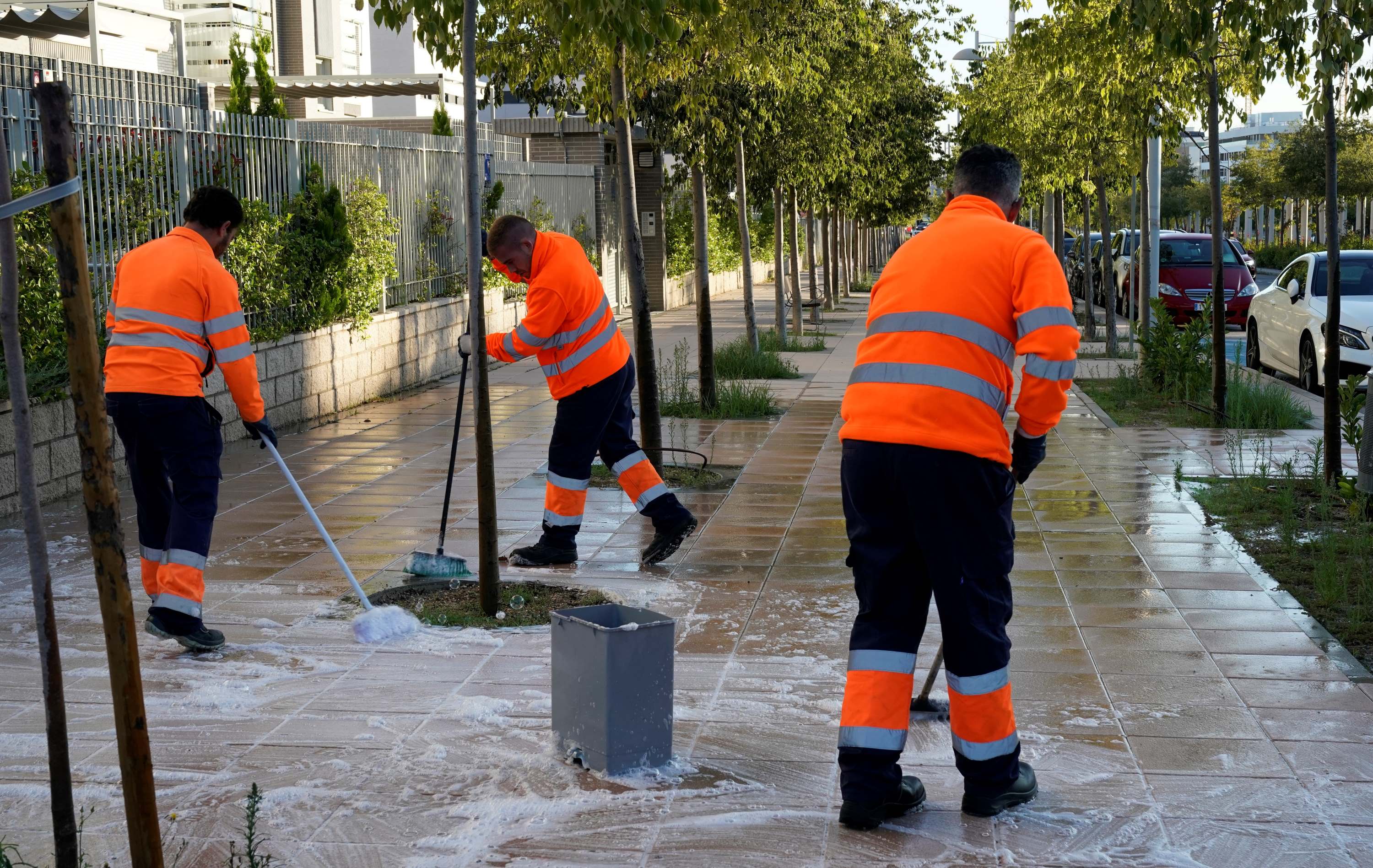 Baldeo o limpieza de calles en San Sebastián de los Reyes