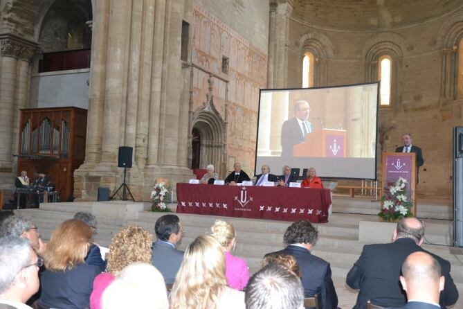 El conseller d'Economia, Andreu Mas-Colell, reconeix que la Generalitat podria tenir problemes per pagar factures o sous d'aquí a finals d'any