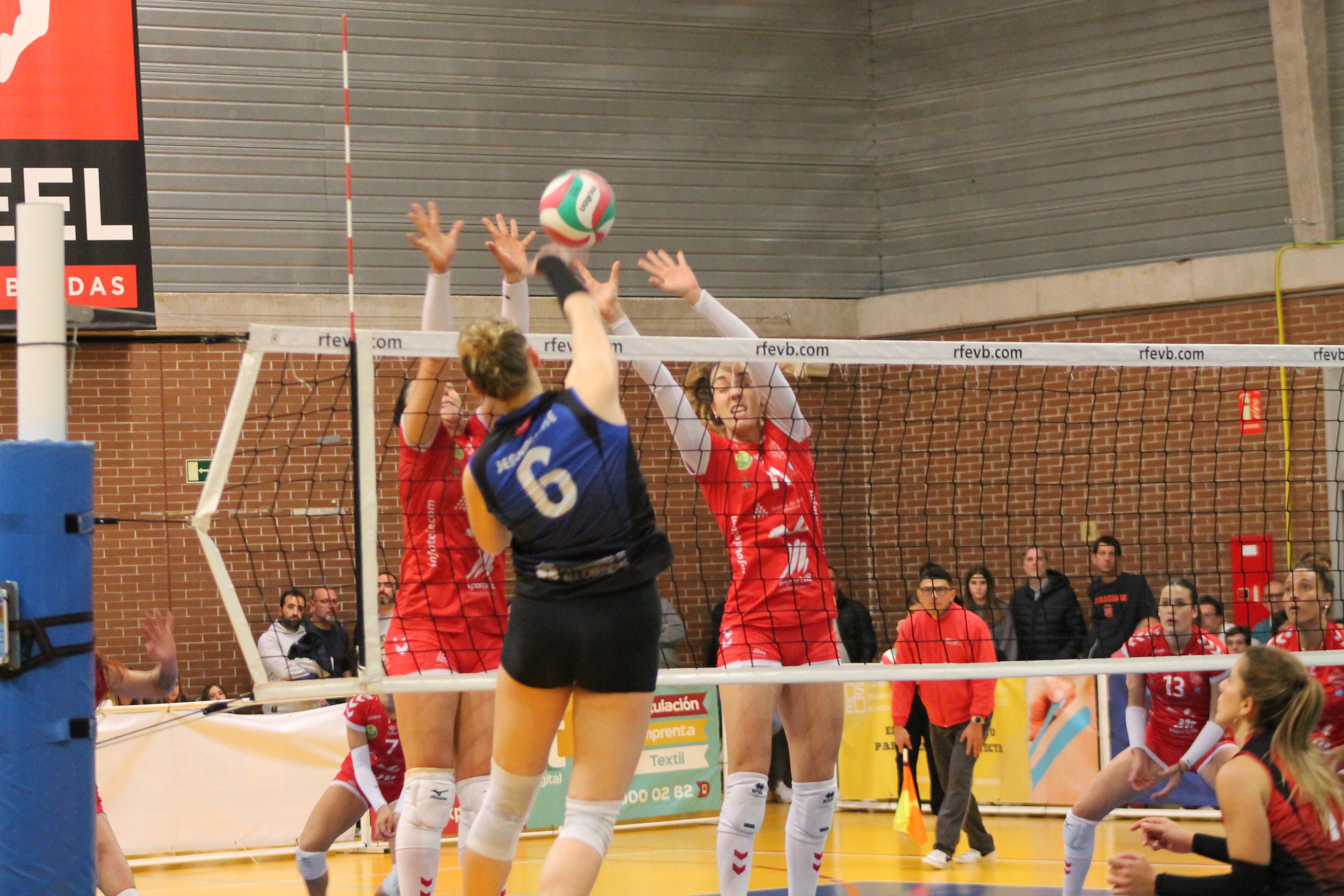 Les menorquines ja van aconseguir la temporada passada un triomf molt treballat a la pista de l'Alcobendas. 