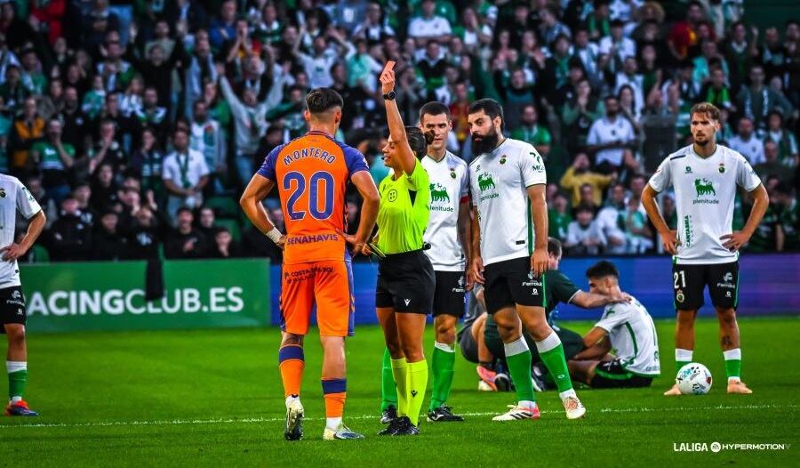 Huerta de Aza expulsó a Montero al filo del descanso.