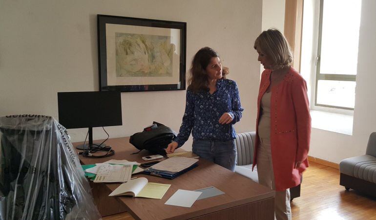 La consellera de Justicia, Gabriela Bravo, visita las instalaciones en obras del nuevo Juzgado de lo Penal número 9, que se inaugurará el lunes.