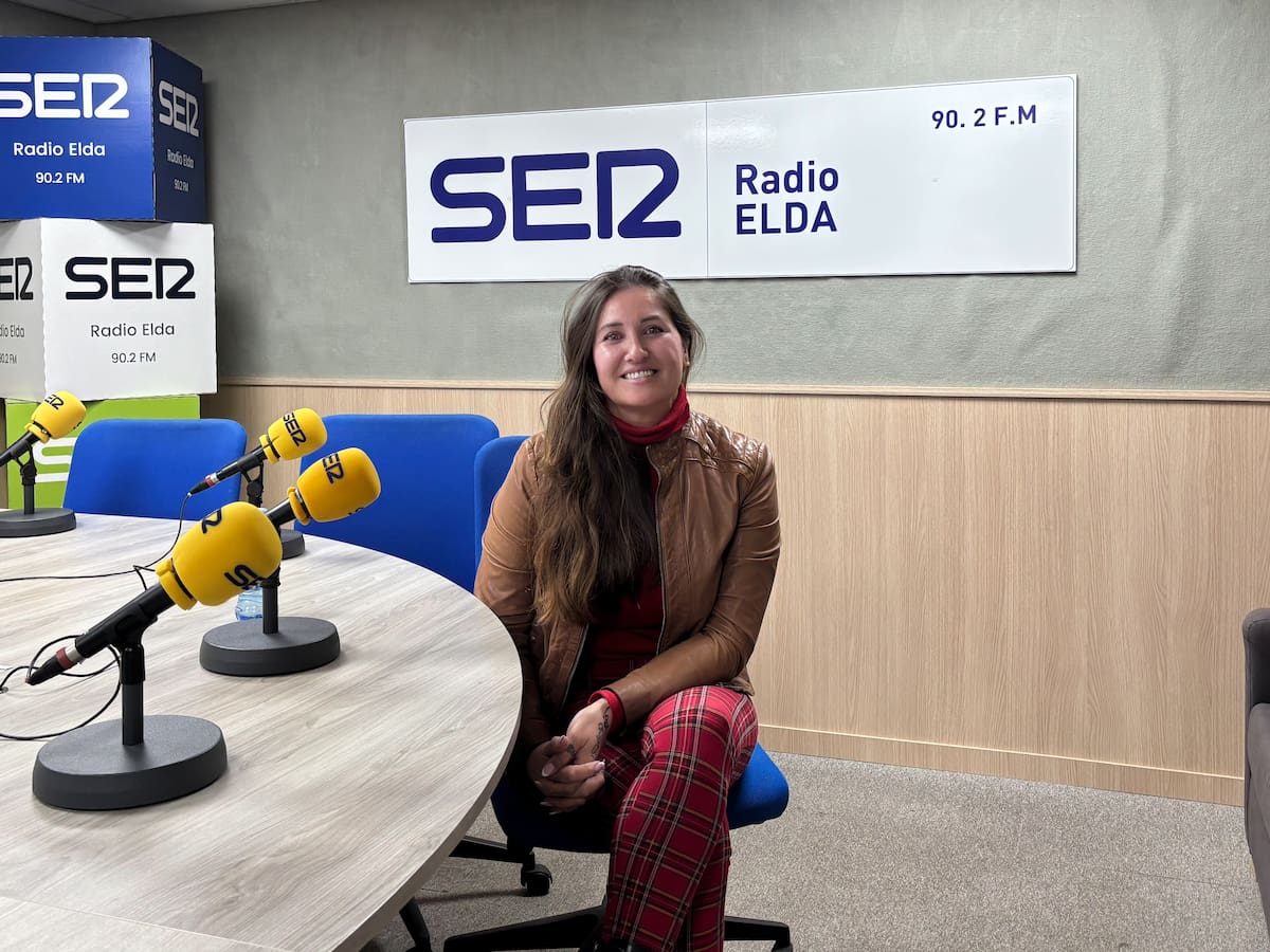 Carolina Amat, CEO de Sama Stones, cuenta cómo logró salir de Oriente Medio: ocho horas de viaje por el desierto hasta encontrar un vuelo