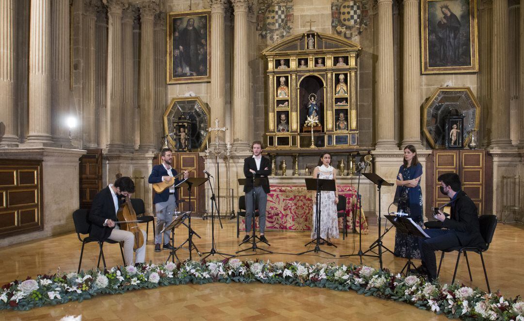 Uno de los conciertos retransmitidos online por la UJA, desde un escenario tan romántico como es la Catedral de Jaén