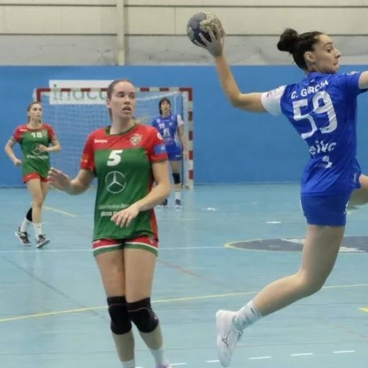 El Elda Prestigio no tuvo piedad del colista Sant Quirze (24-42)