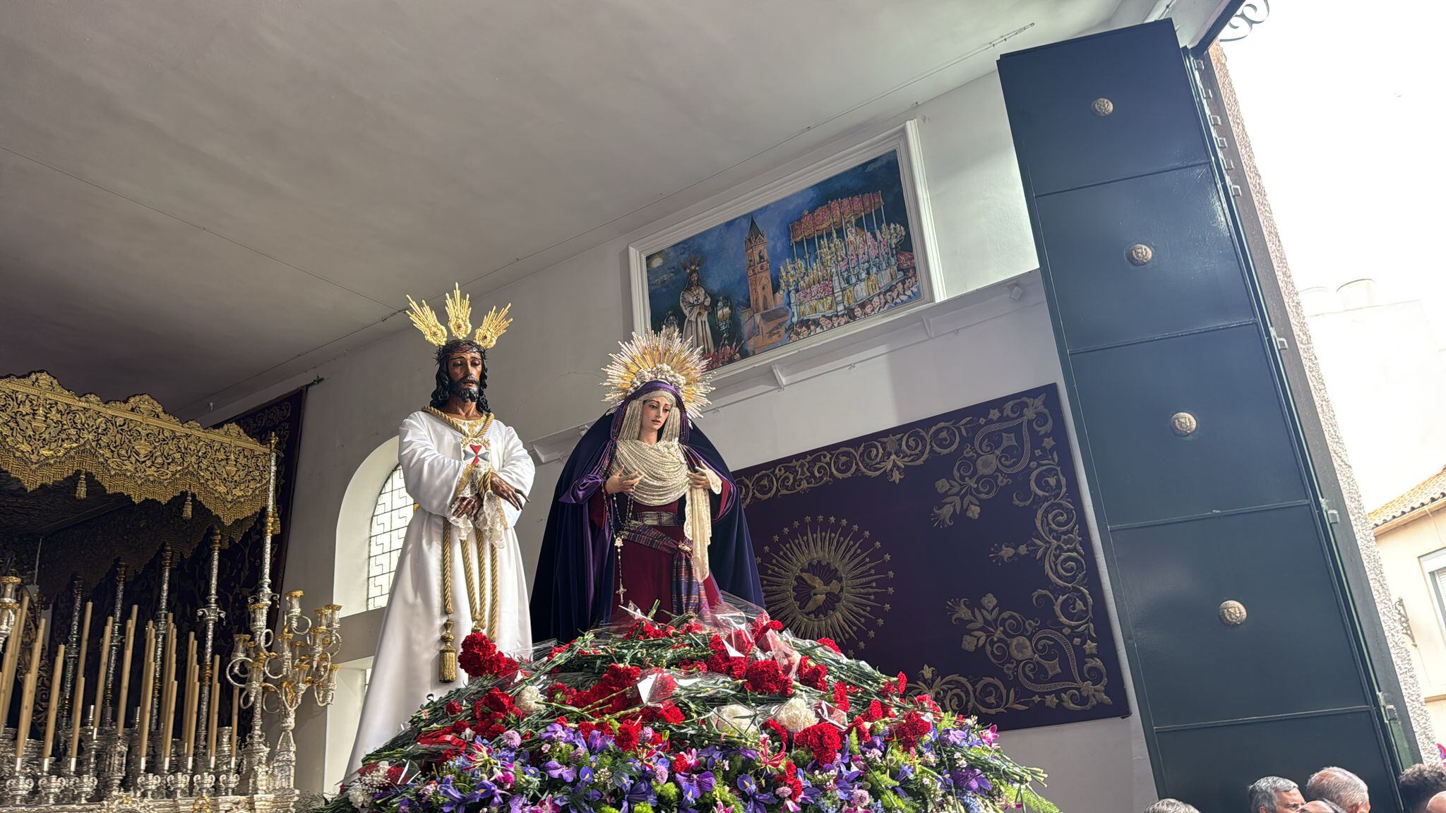 Jesús Cautivo y la Virgen de la Trinidad en su salón de trono