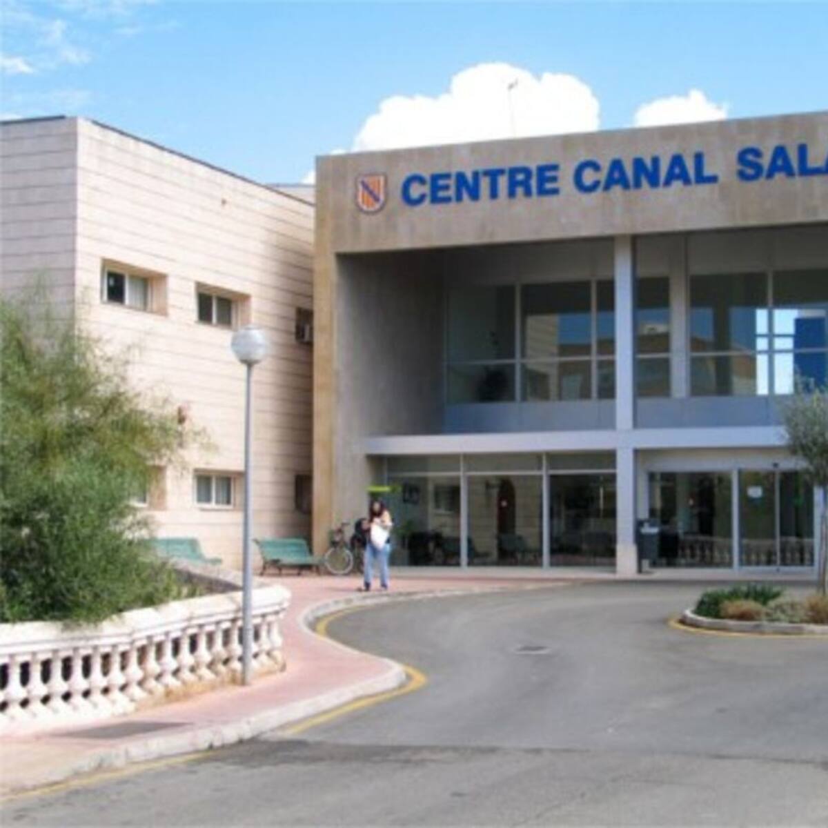 Dan de alta a la mujer acuchillada en Ciutadella