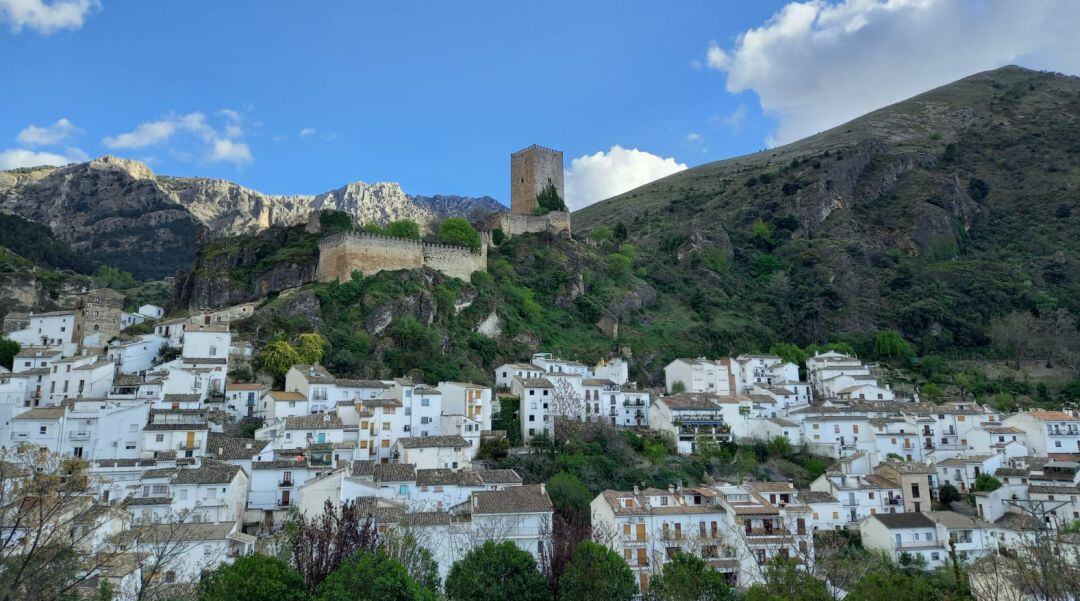 Vista de varias calles de Cazorla.