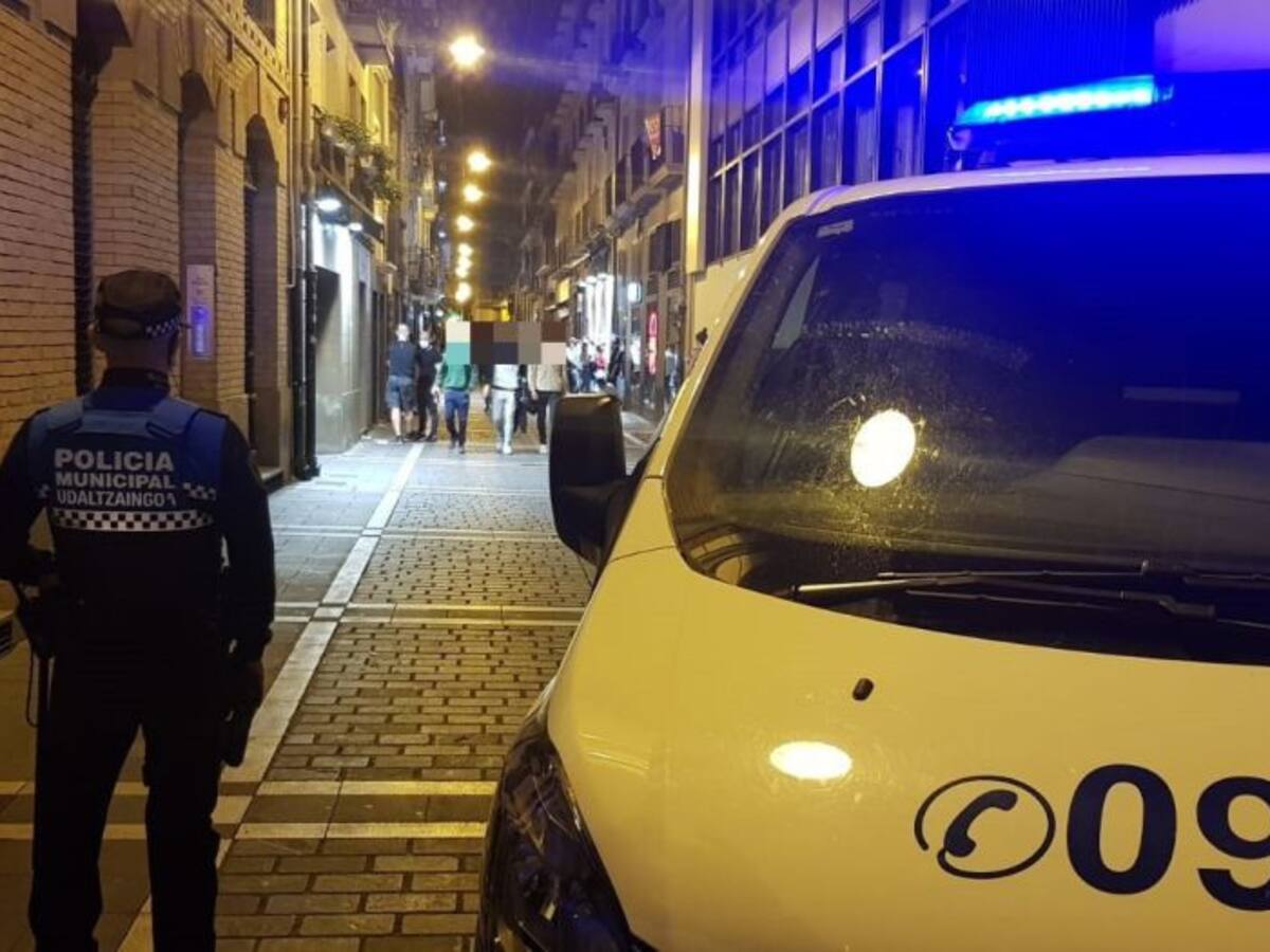 Tranquilidad en la primera noche sin restricciones en Pamplona