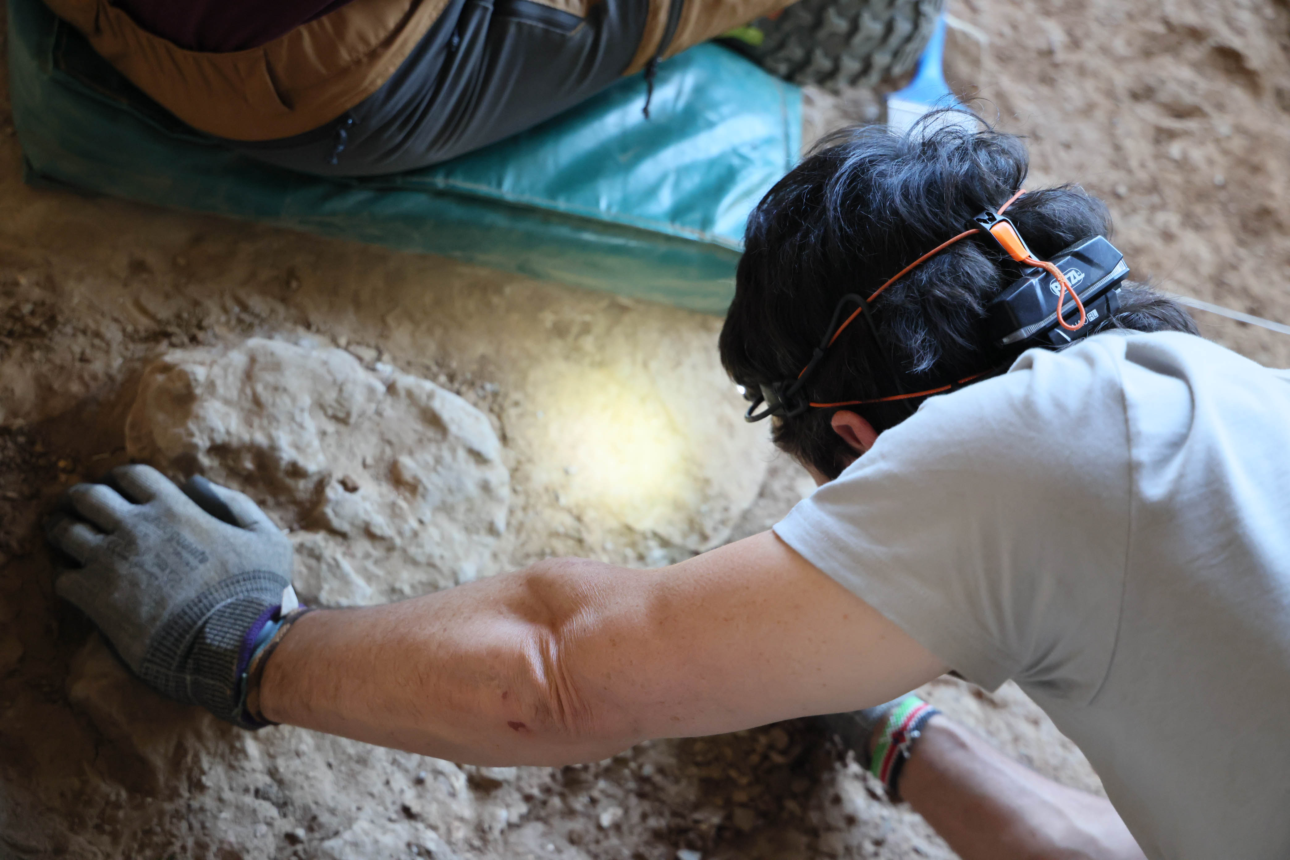 Buscando restos en La Malia