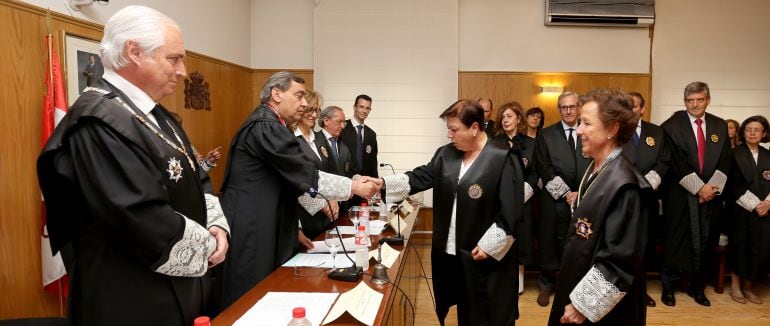 Imagen Acto de toma de posesión de la nueva fiscal jefe de Valladolid, Soledad Martín Nájera junto al fiscal general del Estado, Julián Sánchez Melgar.