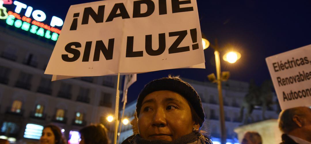 Muchas personas se han manifestado en nuestro país contra la pobreza energética.