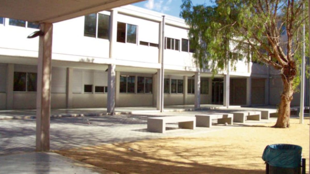 Elda acogerá una reunión informativa por el retroceso del francés en la educación pública