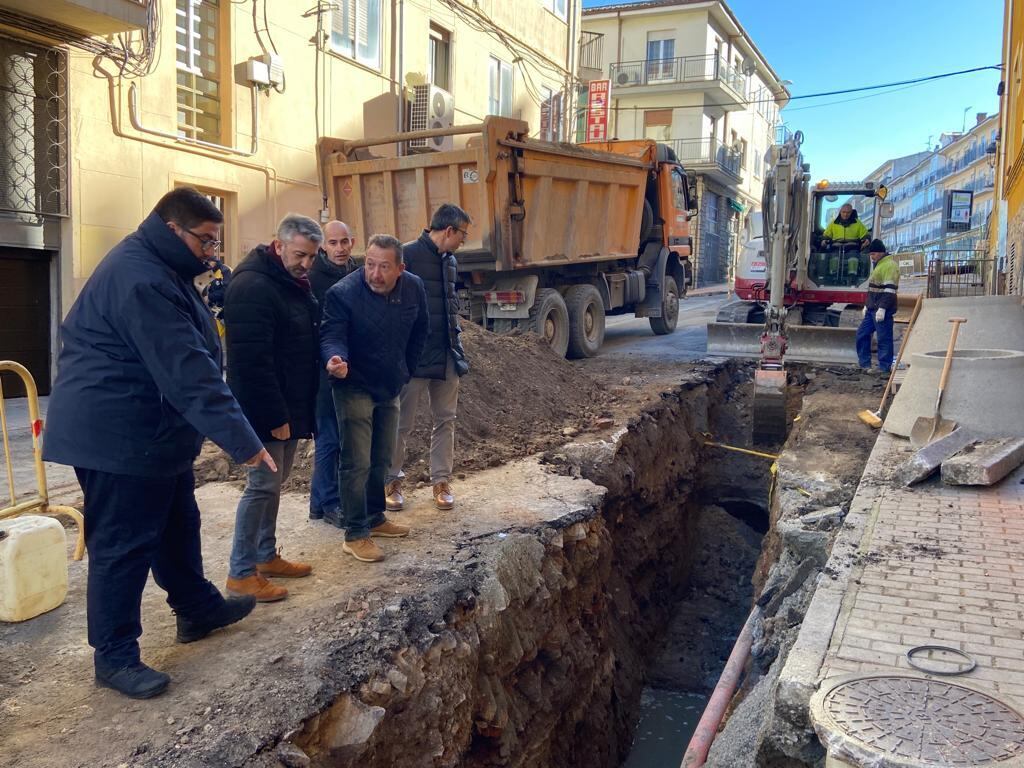 Obras en la calle Fray Luis de San José