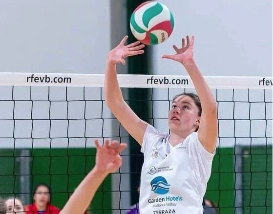 Sofia Llinàs és la gran promesa del vòlei femení balear