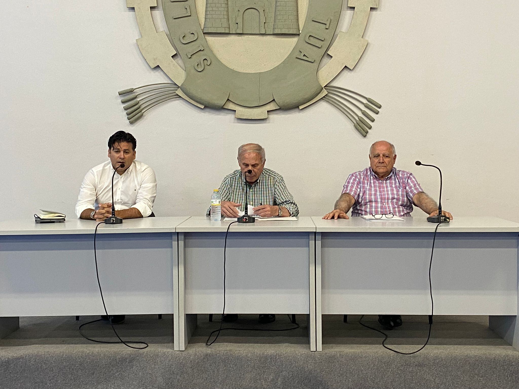 Líbero Parri, Jesús Sendra y José Luis Gomar en la reunión
