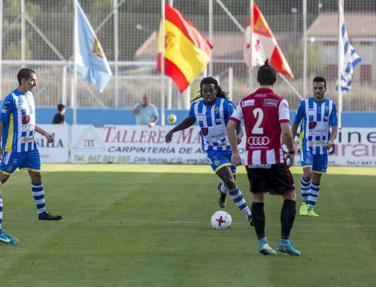 Khalifa se marcha cedido al Almazán