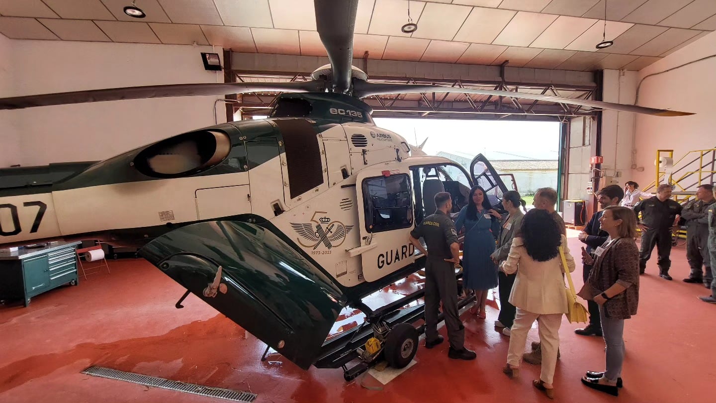 Visita a las instalaciones del aeropuerto  de Huesca