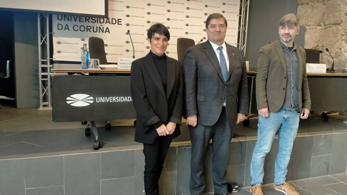 Nueve de cada diez alumnos de la UDC encuentran trabajo en el año posterior a finalizar la carrera