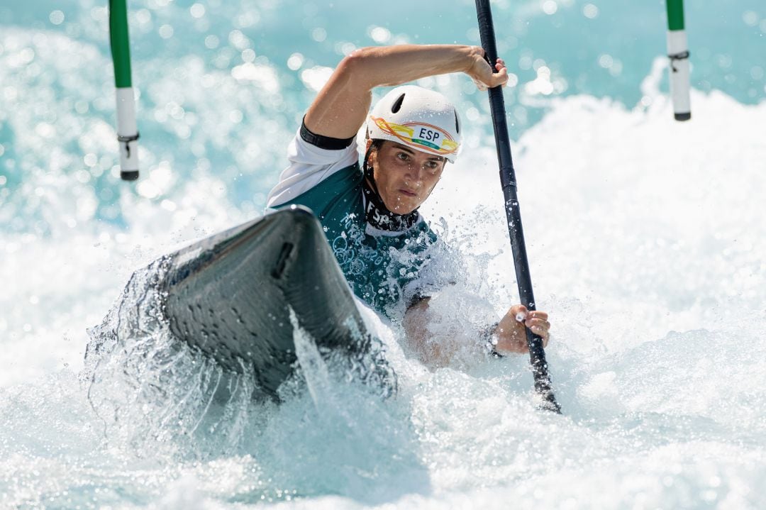 Maialen Chourraut, durante una prueba de piragüismo eslalon 