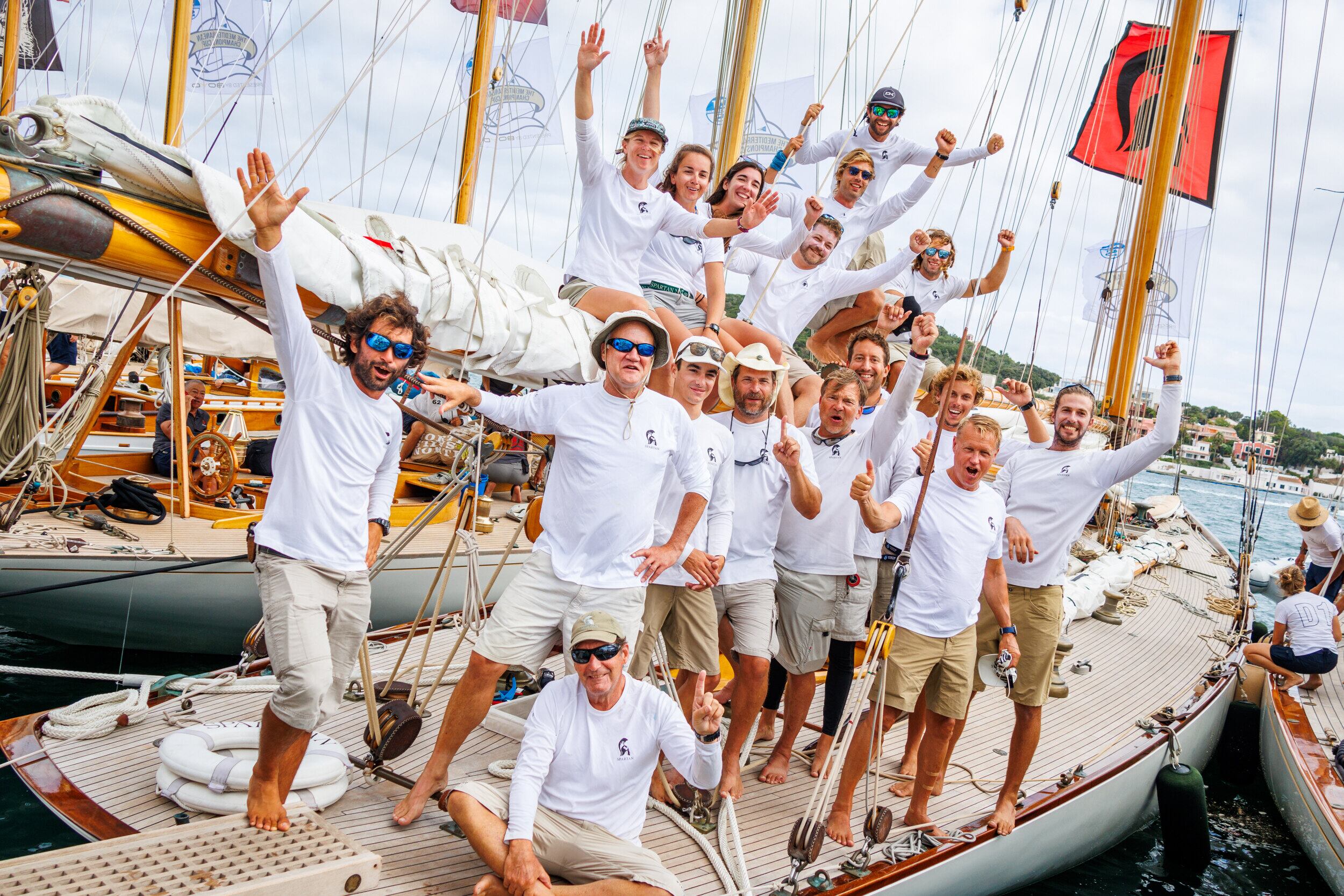 Així va celebrar la tripulació de l'Spartan el triomf a la Copa del Rei disputada a Maó.