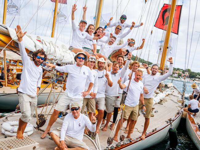 Així va celebrar la tripulació de l'Spartan el triomf a la Copa del Rei disputada a Maó.