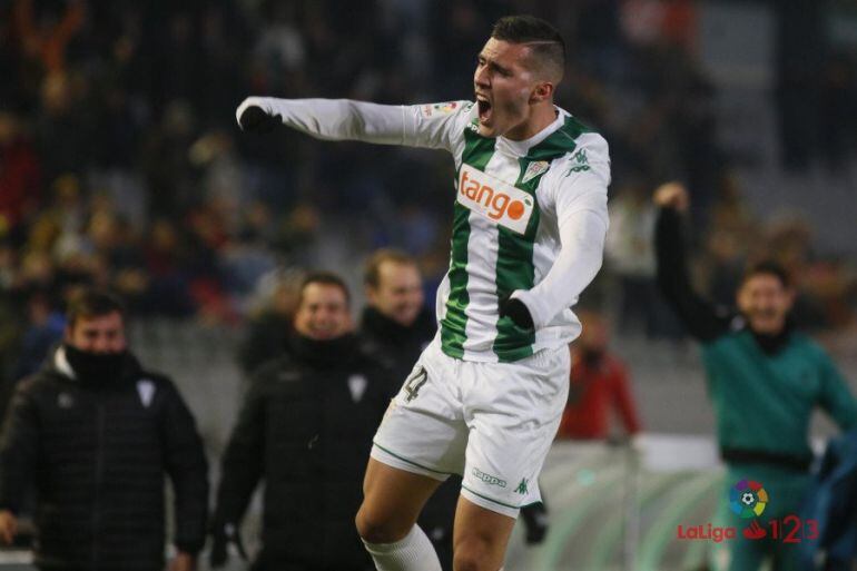 Sergi Guardiola celebra un gol 