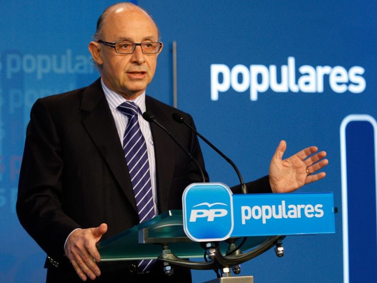 Crisóbal Montoro, ministro de Hacienda, en un acto de partido