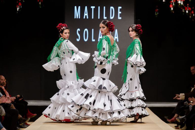 Desfile del sábado en la Pasarela Flamenca