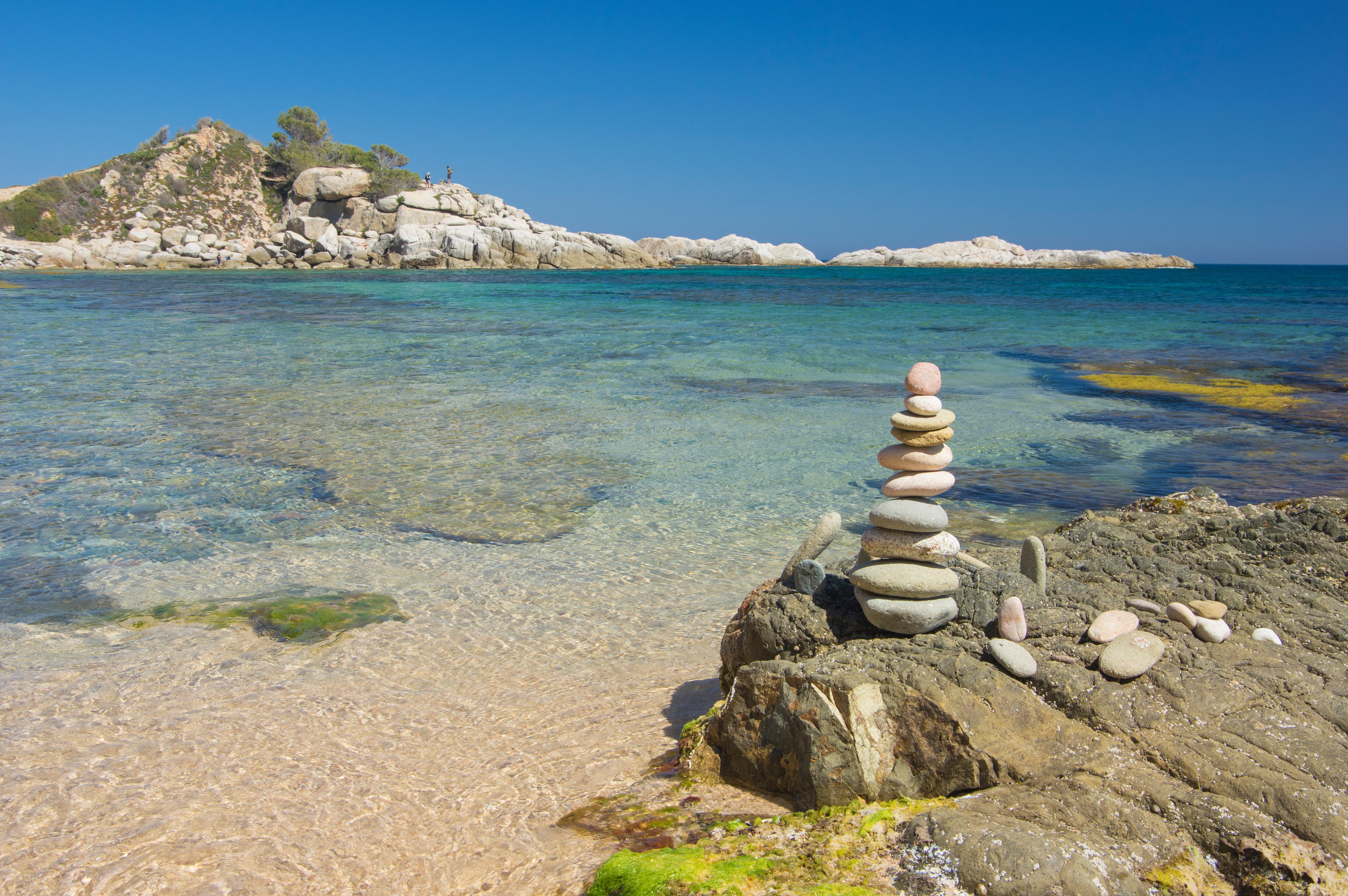 Cala Estreta, una de las increíbles playas de la Costa Brava, Cataluña, España. Getty Images.
