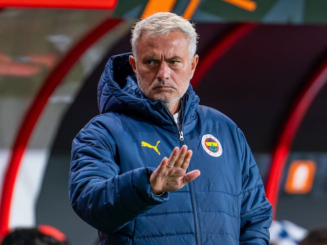 José Mourinho, entrenador del Fenerbahce