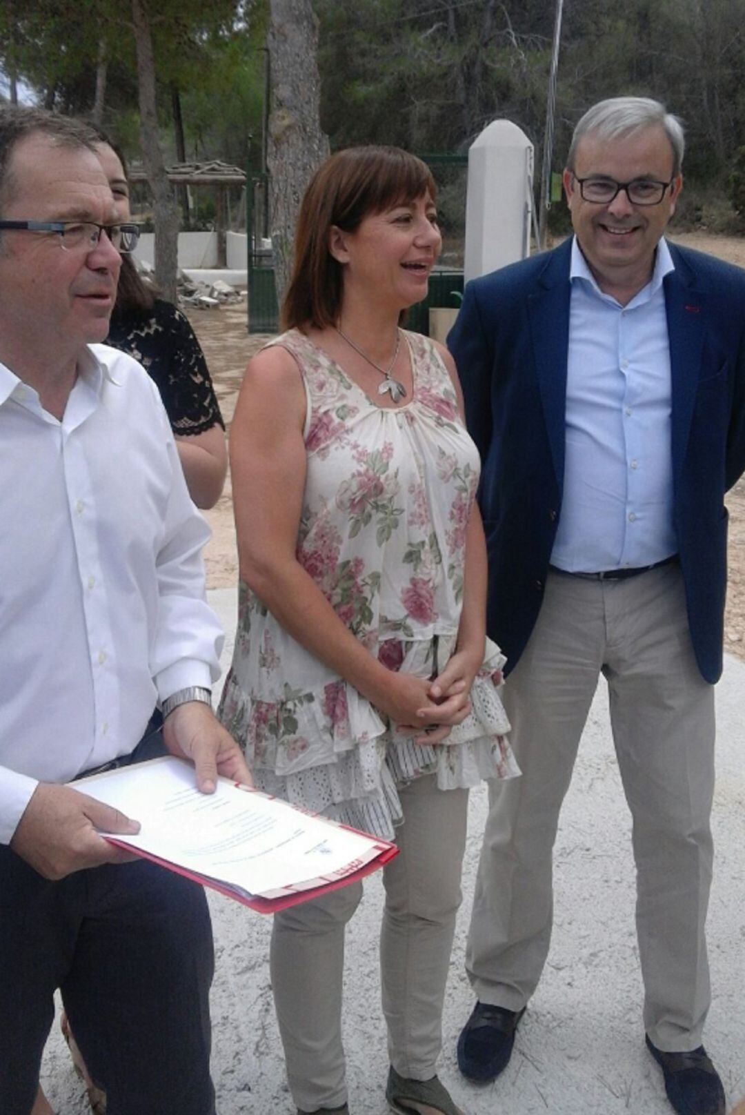 Marí Ribas junto a Francina Armengol, lider del PSIB y  Vicent Torres