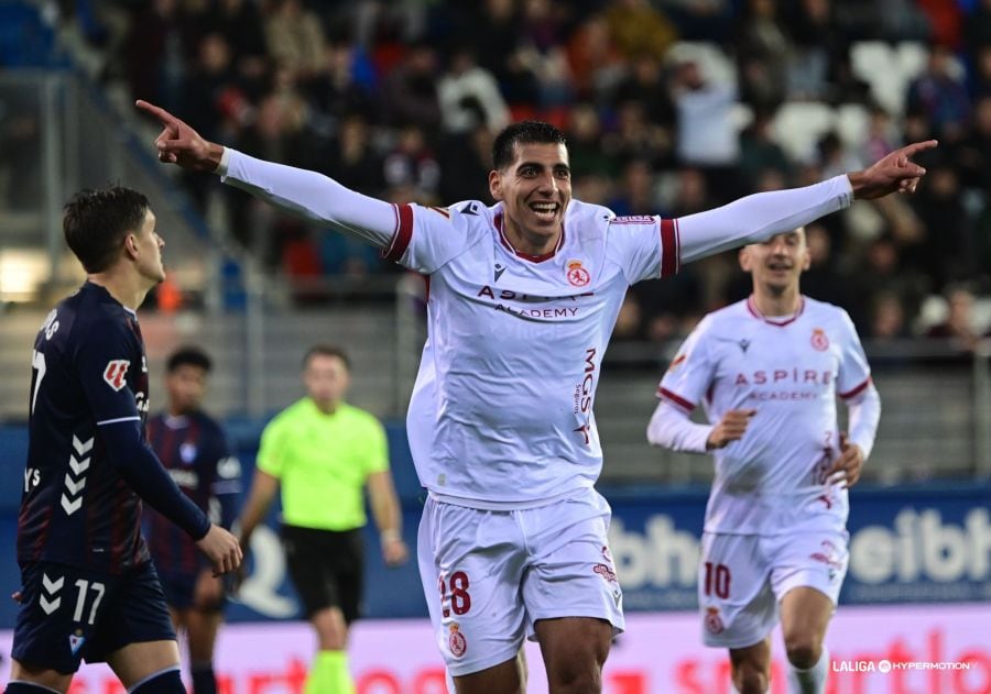Ojeda celebra su gol al Eibar en Ipurúa.