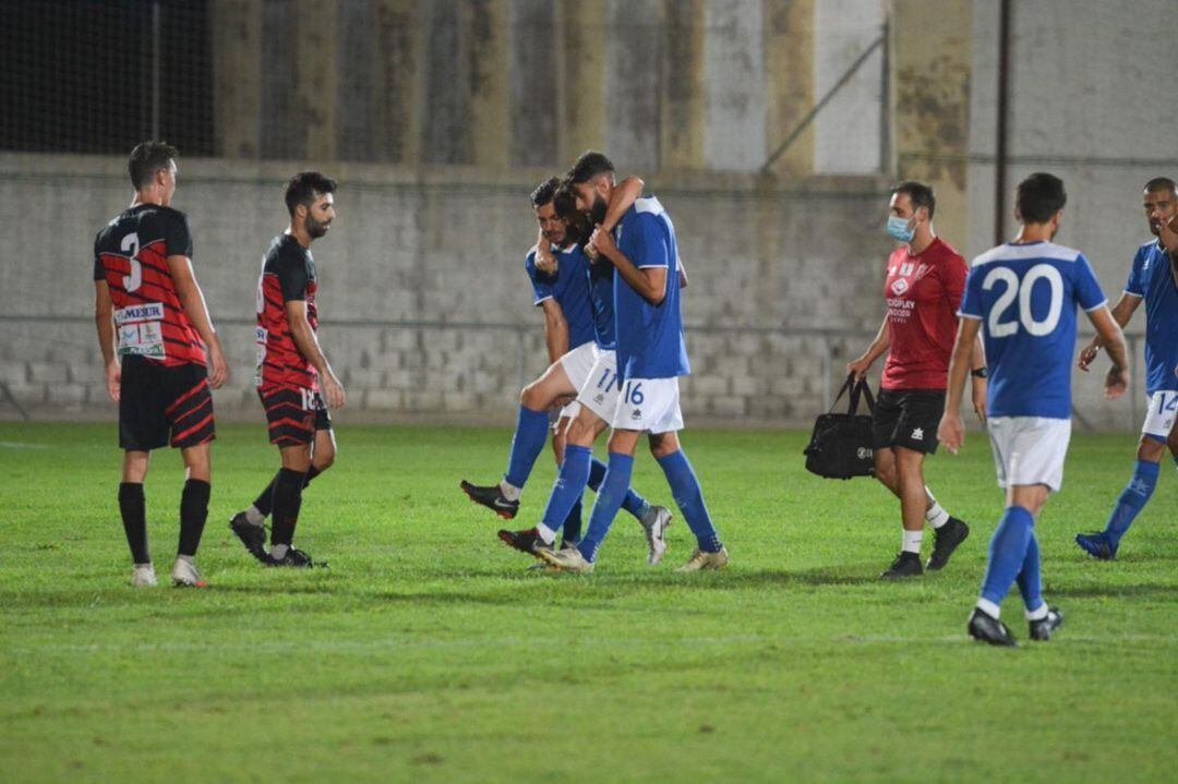 Migue García se retira lesionado del campo Pedro Garrido