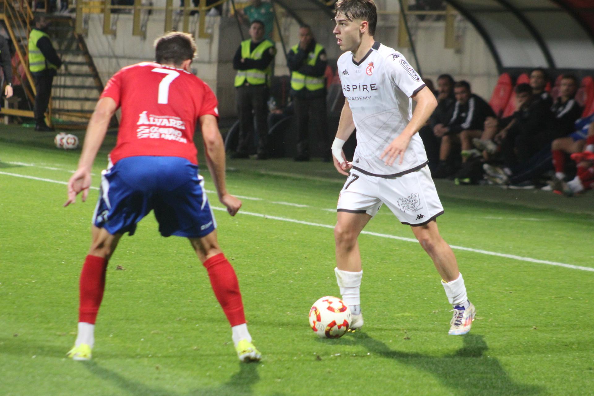 Álvaro Martínez brilló en la victoria leonesa / Isaac Llamazares