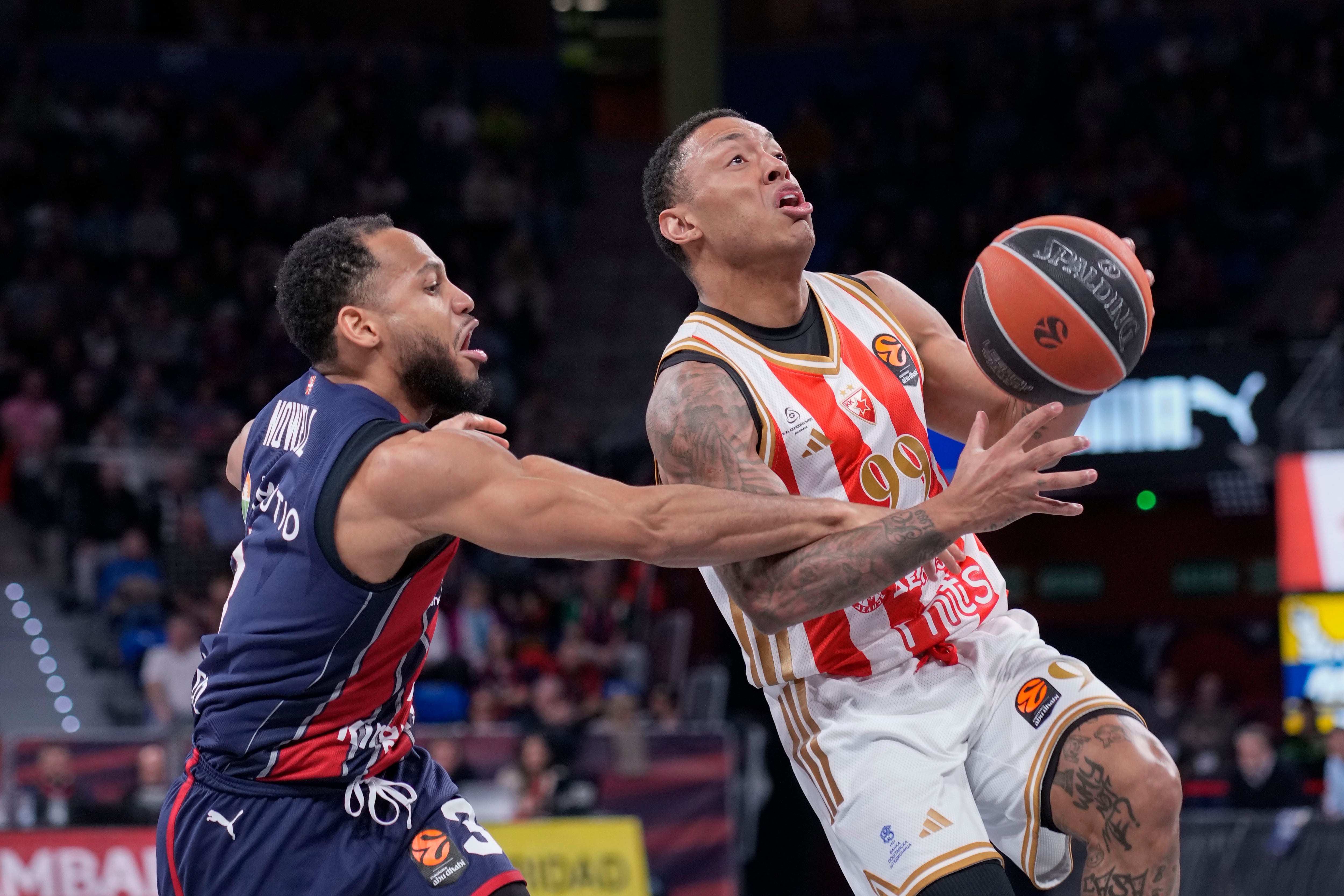 Nowell y Dos Santos.