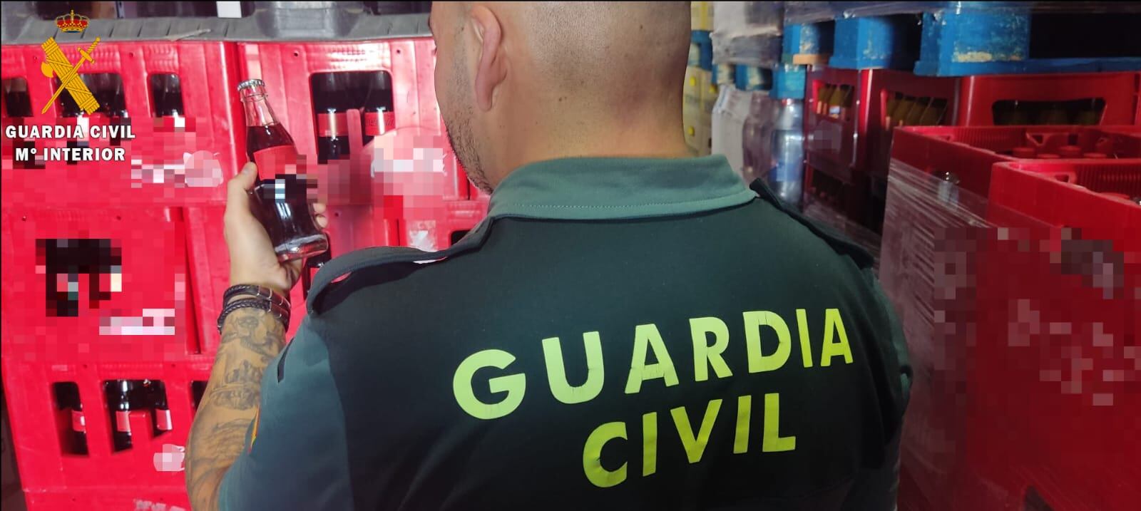 La Guardia Civil de Segovia interviene cerca de 12.000 botellines de refresco sin el correcto etiquetado