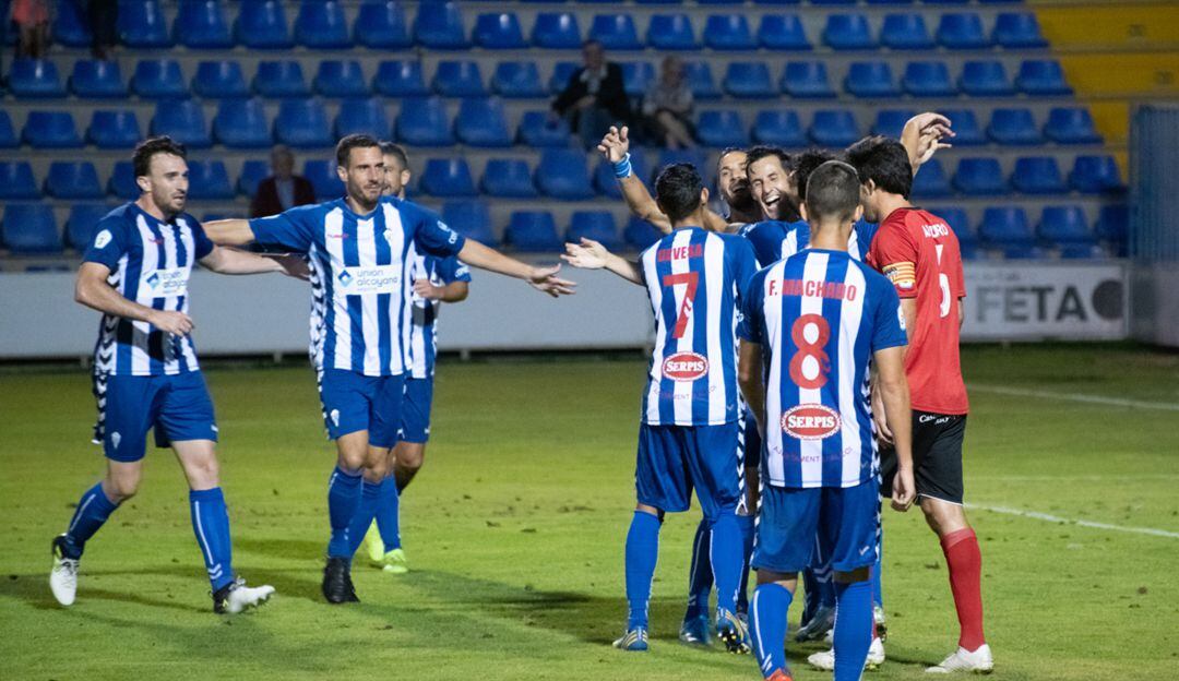 El Alcoyano todavía no sabe si será oficialmente el campeón de liga