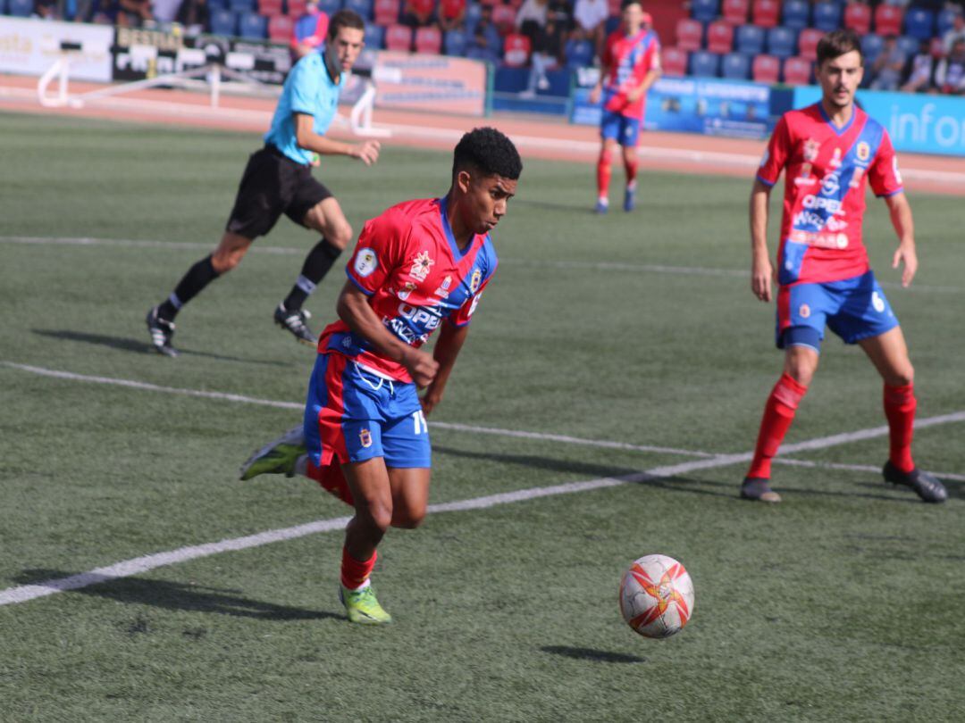 Alyson, el autor del gol rojillo.