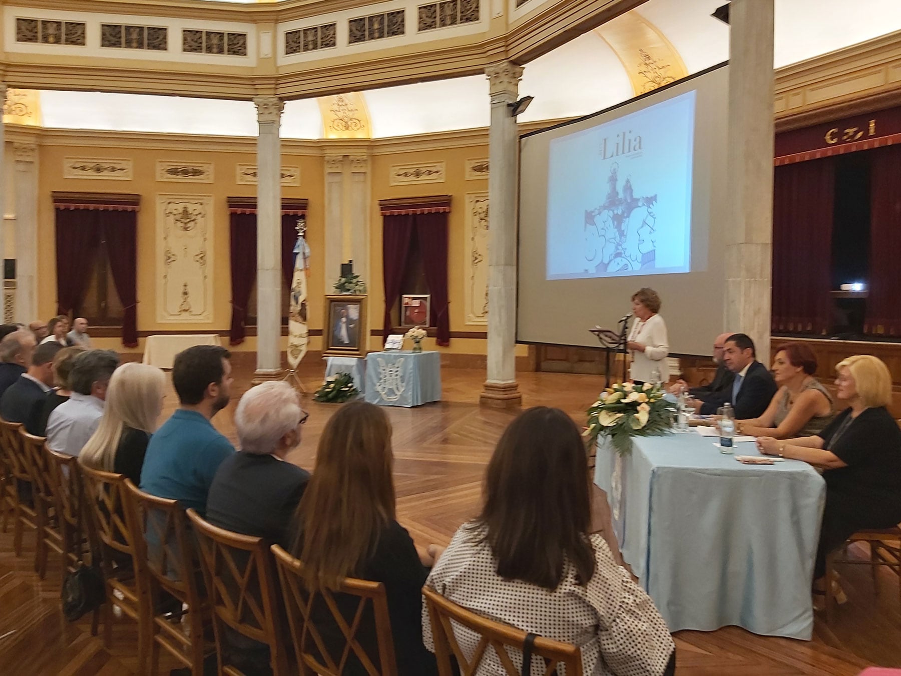 La presentación de la revista Lilia se ha realizado en el Salón Rotonda del Círculo Industrial